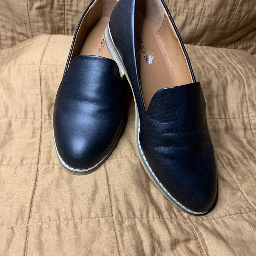 Indigo Rd. Black Loafers Size 5.50.